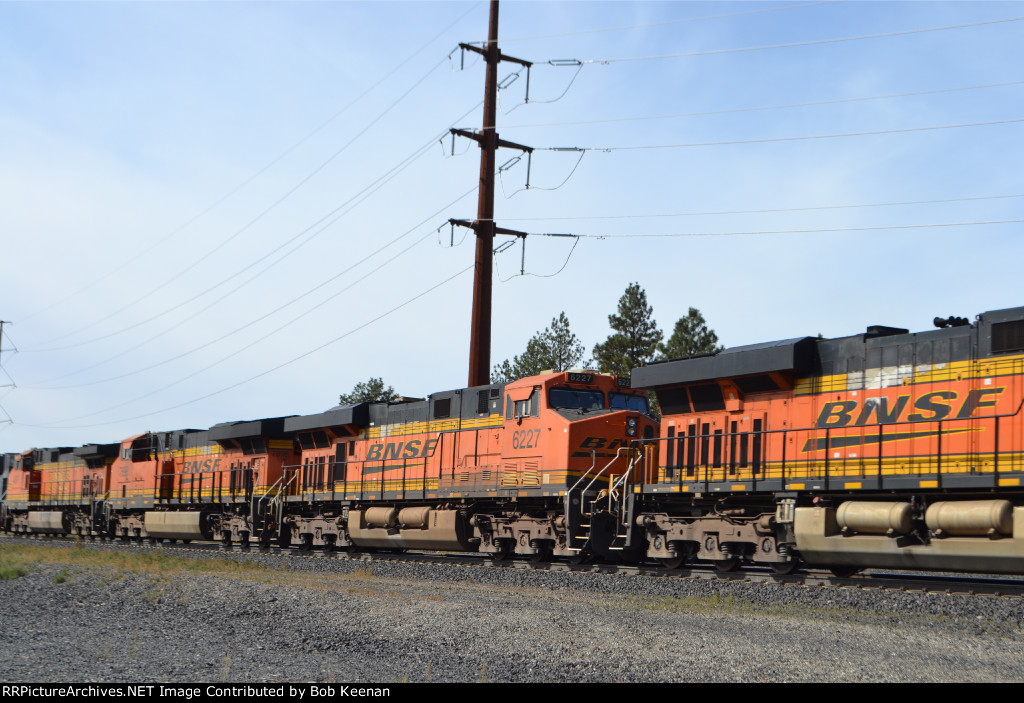 BNSF 6227